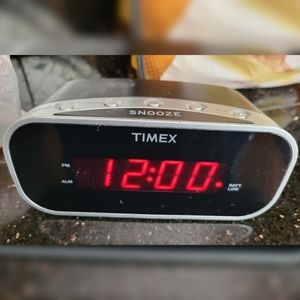 New Timex T121BX Electric Digital loud soft Alarm Clock with 0.7-Inch Display